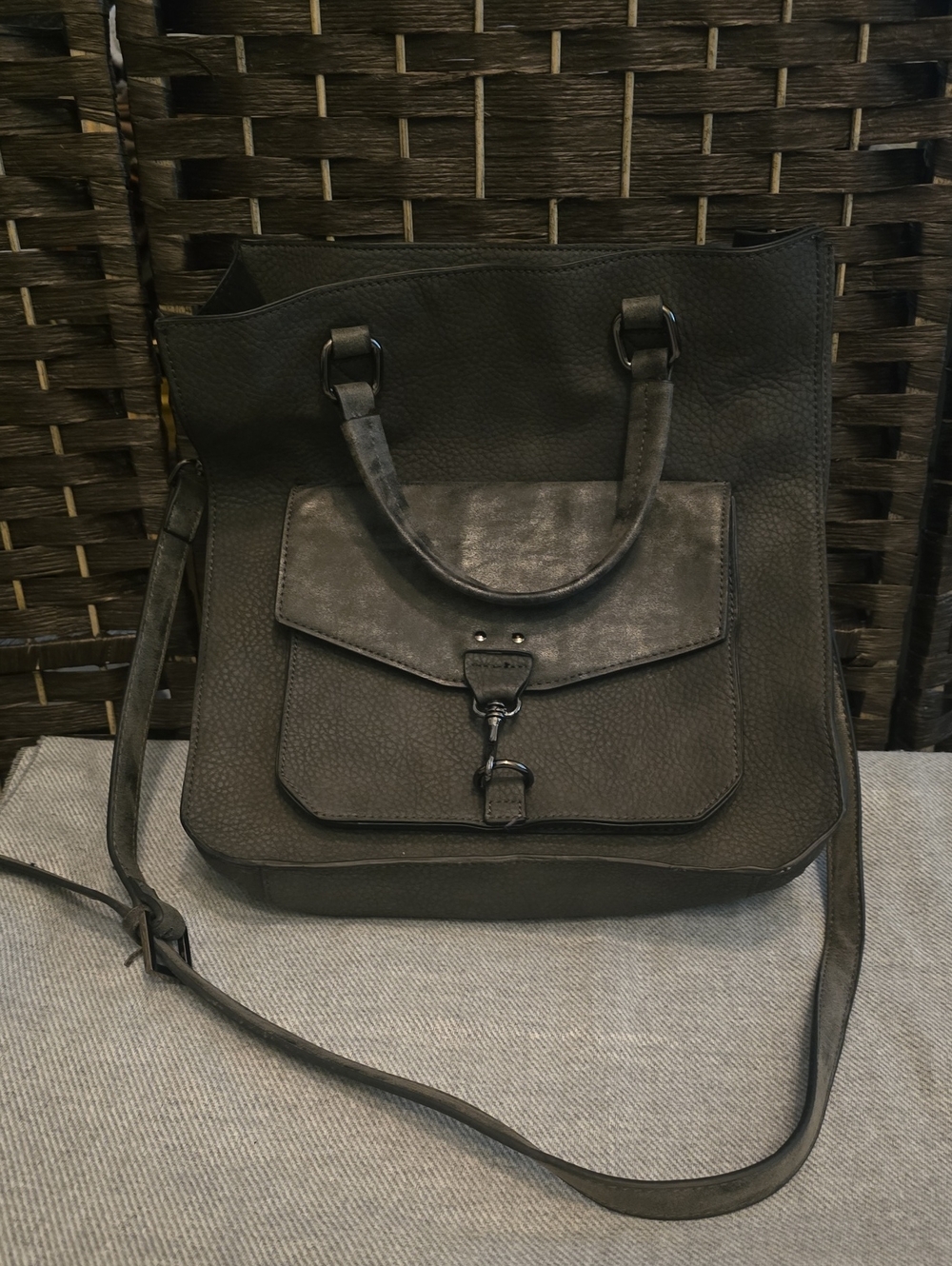 Steve Madden Black Crossbody Tote, Faux Leather, Medium Size, EUC